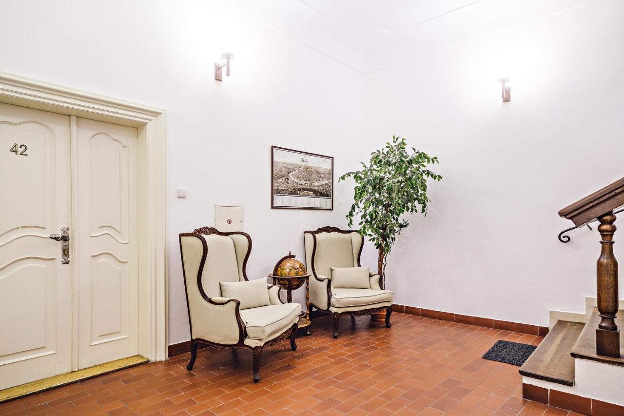 U Cerneho Medveda- At The Black Bear Apartment Prague Exterior photo