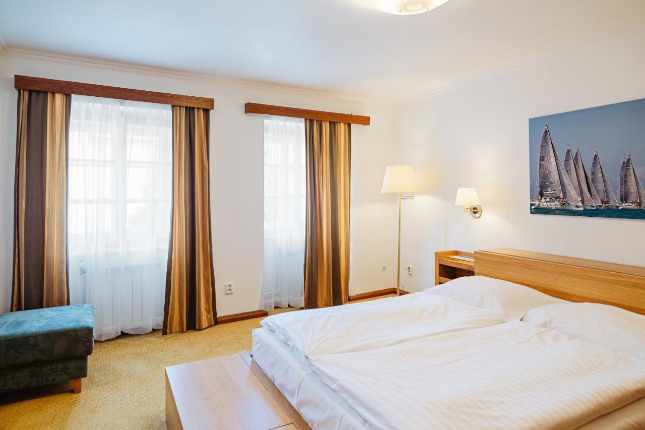 U Cerneho Medveda- At The Black Bear Apartment Prague Exterior photo